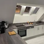 24-7 Vandrerhjem *