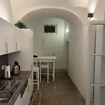 24-7 Hostel