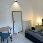 24-7 Vandrerhjem *