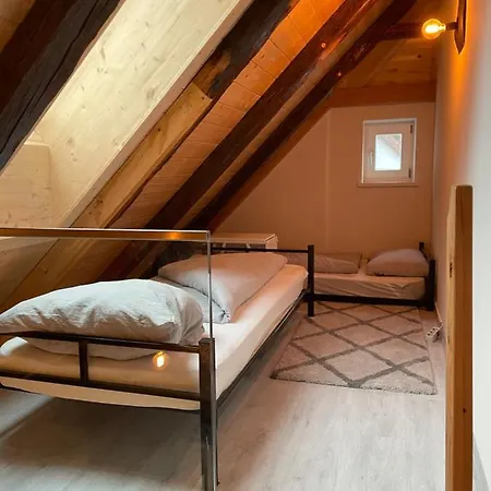 24-7 Hostel
