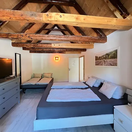 24-7 Hostel