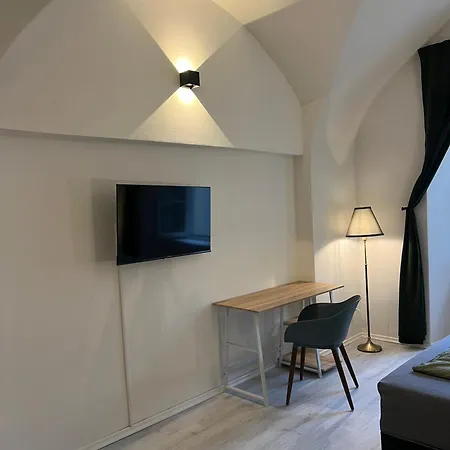 Auberge de jeunesse 24-7 *